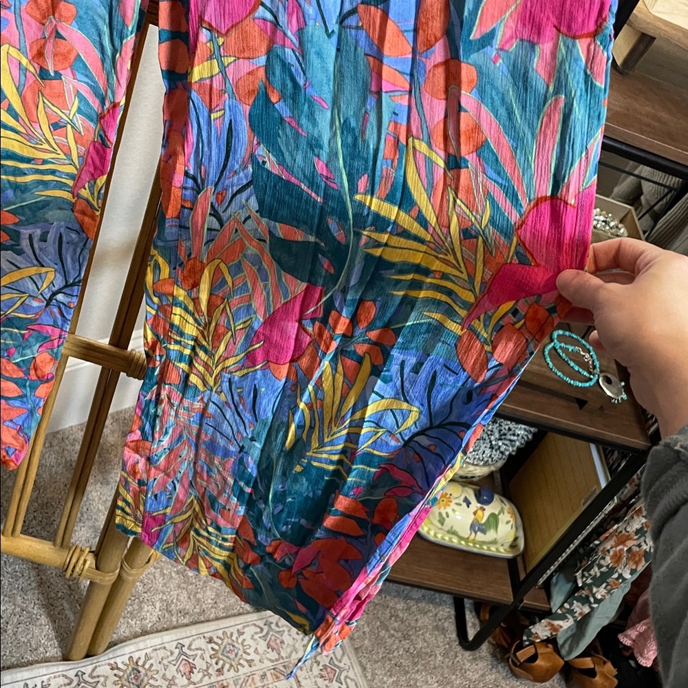 Kona Sol Tropical Print Wide-Leg Pants with slit - Picture 5 of 7